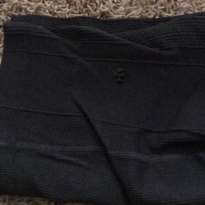 Lululemon crop pants $15